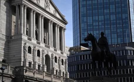 Bank of England, intervento d’emergenza sui bond. Acquisti illimitati. E slitta l’asta che era prevista oggi Truss nella bufera dopo la riforma fiscale.