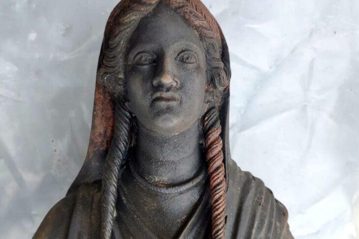 A San Casciano ritrovate con gli scavi 24 statue di bronzo etrusche e romane intatte: «Una scoperta più importante dei Bronzi di Riace»